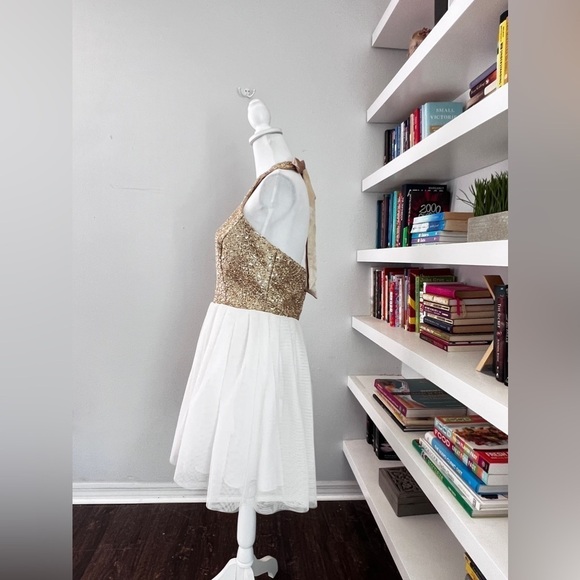 Camille de Vie Gold and White halter short Homecoming or Sweet 16 size 13/14 - Picture 5 of 12